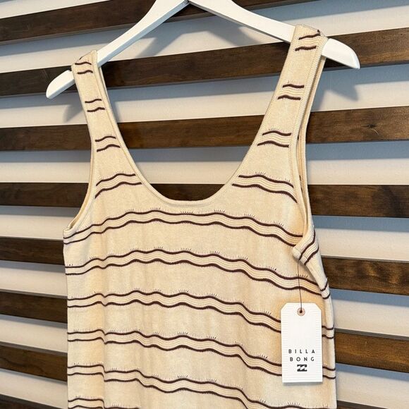 Wavy Striped Sleeveless Maxi Dress - Picture 7 of 8